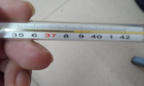 怎么治疗-脚底出汗发冷是什么原因-专业脚底出汗怎么治疗最有效平台-脚底出汗湿漉漉的怎么回事